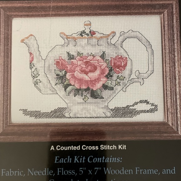 Vintage 1995 Counted Cross Stitch Teatime Teapot Kit Cross My Heart Inc Frame - Picture 2 of 3